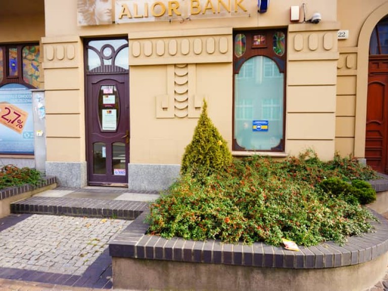 Kancelaria oddłużeniowa kontra bank