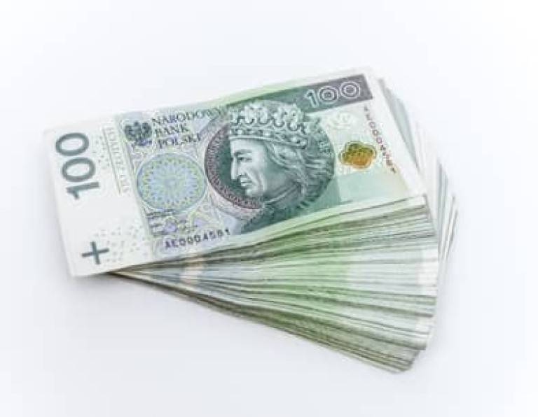 Polskie banknoty sto złotych mnóstwo pieniędzy